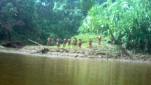 Mashco-piros-en-la-zona-del-manu-archivo-fenamad-2005_300_wide