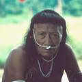 Homme nahua. Plus de 50% des Nahua sont morts suite au premier contact avec le monde extérieur &copy; Jonathan Mazower/Survival