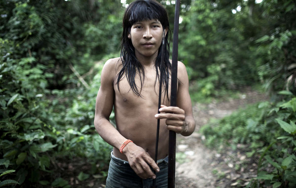 Дикие индейцы Амазонии