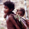 Batak children &copy; Dario Novellino/Survival