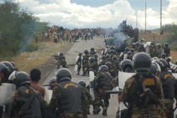 Armed police attack indigenous protesters at Bagua.