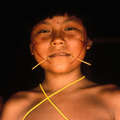 Guiomar, la hija de 9 años de Davi Yanomami, Demini, Brasil.

 &copy; 1996 Fiona Watson/Survival