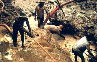 Yanomami-gold-mining_bulletin_band