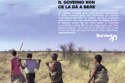 Particolare della campagna pubblicitaria mondiale di Survival in versione italiana.