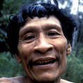 Un Awá Karapiru, Posto Tiracambu, Caru, avril 2000.

 &copy; Fiona Watson/Survival