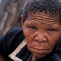 Le jugement rendu aujourd'hui est un coup dur pour les Bushmen. Xoroxloo Duxee est morte de déshydratation en 2005. <small>&copy; Survival</small>