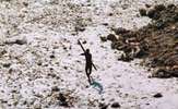 Sentinelese-arrow_thumb
