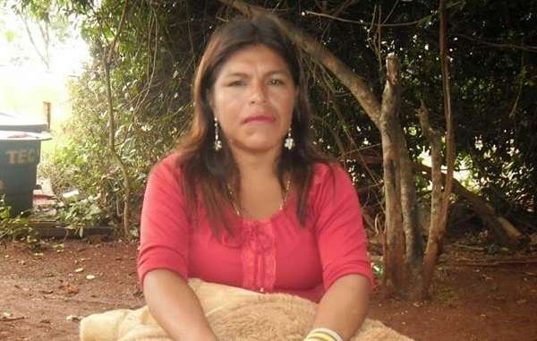 La lideresa indígena Marinalva Manoel fue apuñalada a muerte tras participar en una campaña de reivindicación por la tierra ancestral de su pueblo. 