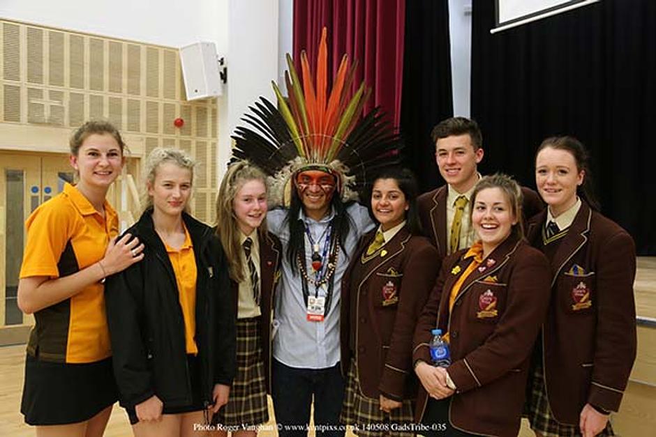 Nixiwaka visits Gad's Hill School, Kent.