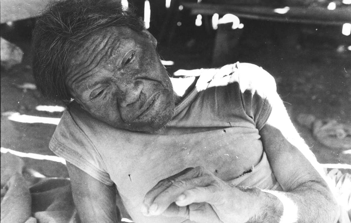 Eode, presso il campo di New Tribes Mission, in Paraguay nel 1979. Catturato durante una caccia all’uomo, morì pochi giorni dopo.