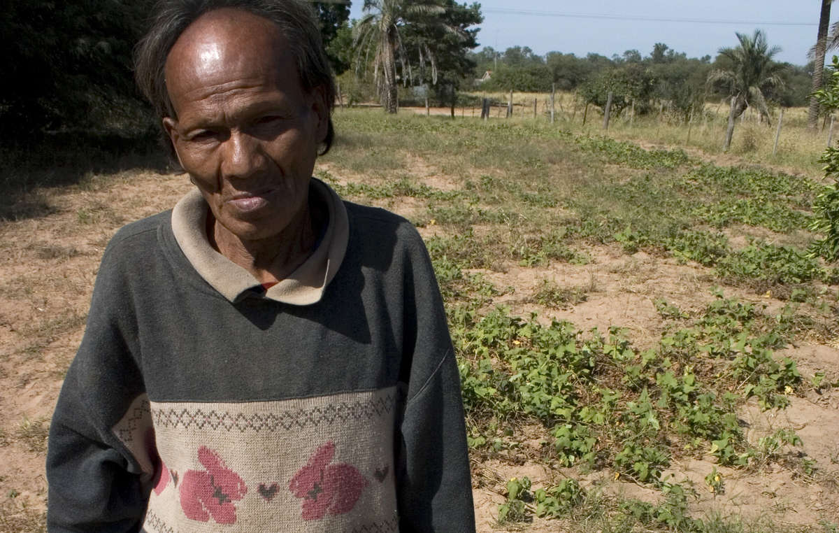 Parojnai Picanerai, hombre ayoreo-totobiegosode, en 2007. Murió de tuberculosis en 2008. Muchos otros ayoreos han fallecido a causa de enfermedades evitables que contrajeron a raíz del primer contacto.