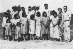 Isconahua people with the missionaries who forced contact
