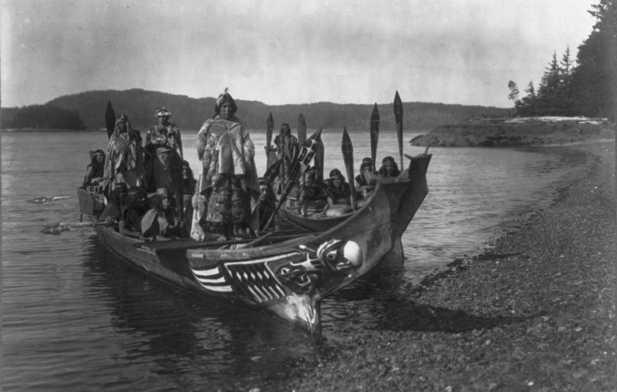 Capture d'écran du film 'In the land of the war Canoes' de Edward S. Curtis.