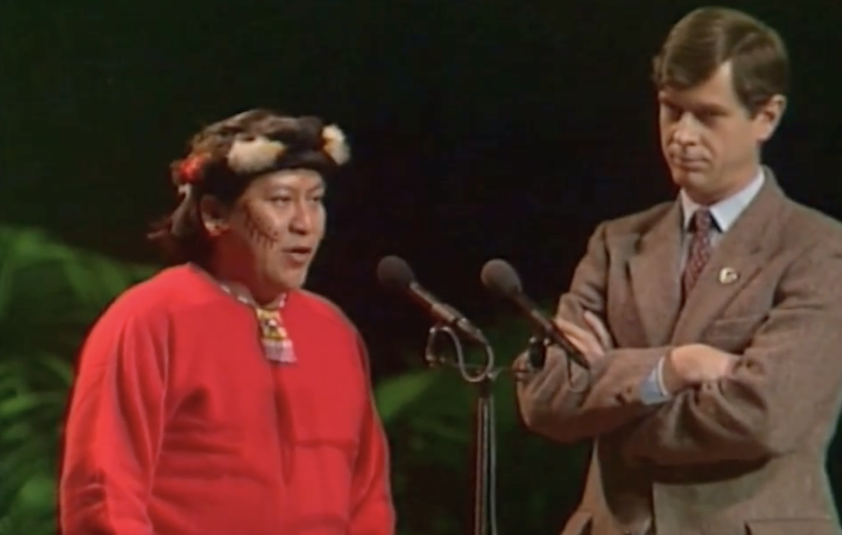 Davi Yanomami and Survival International's former Director Stephen Corry at the 1989 Right Livelihood Award ceremony, Davi's first trip outside Brazil.