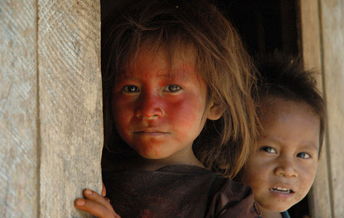 Enfants ashéninka, Rio Yurua, Pérou.