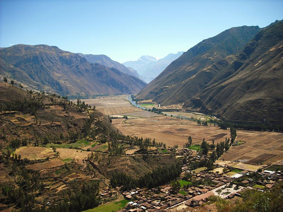 The Sacred Valley of the Incas winds its way northwards towards the mountains.

_Most Inca cities were destroyed by the Spanish conquest_, says Stephen Corry.  _So it is deeply ironic that while the government ploughs so much time and resources into respecting symbols of its indigenous heritage, it fails to show the same respect to its living indigenous peoples_.

_Simply put, uncontacted tribes' lands must be protected or they too will be wiped out, like the Inca Empire was at the hands of the 17th century colonists_.






