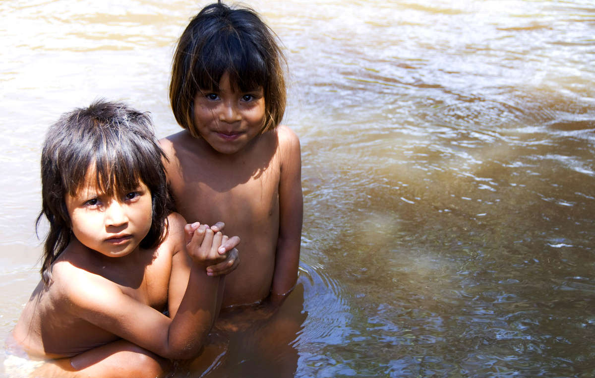 Los arroyos de la zona proporcionan el agua que los guaraníes usan para beber, lavar y cocinar.