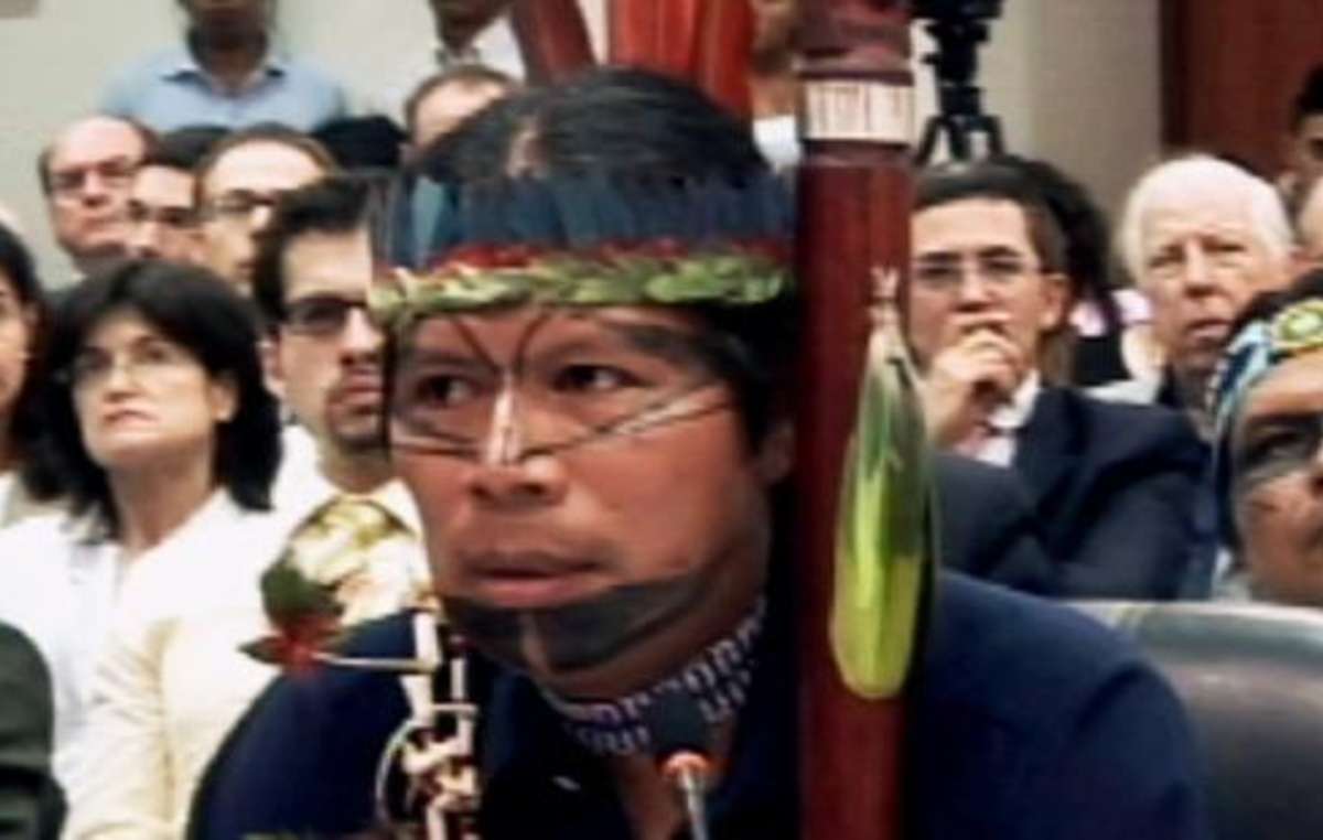 José Gualinga, président sarayaku, s'exprimant devant la Cour interaméricaine © Cour interaméricaine des droits de l'homme