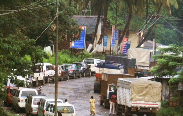 Tourist vehicles queuing to enter the Jarawa tribal reserve.