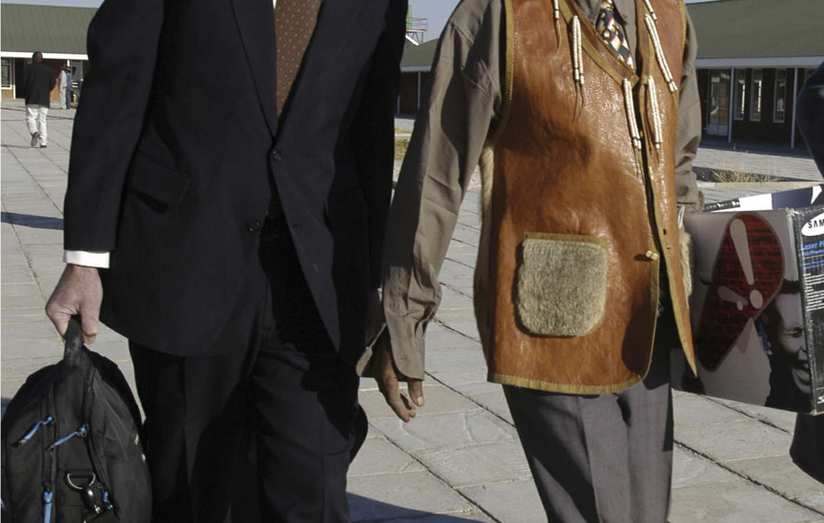 Bushmen lawyer Gordon Bennett with Roy Sesana, 2004