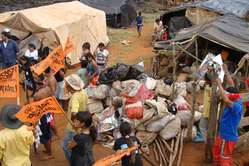Los guaraní de Laranjeira Ñanderu, forzados a acampar al lado de una carretera