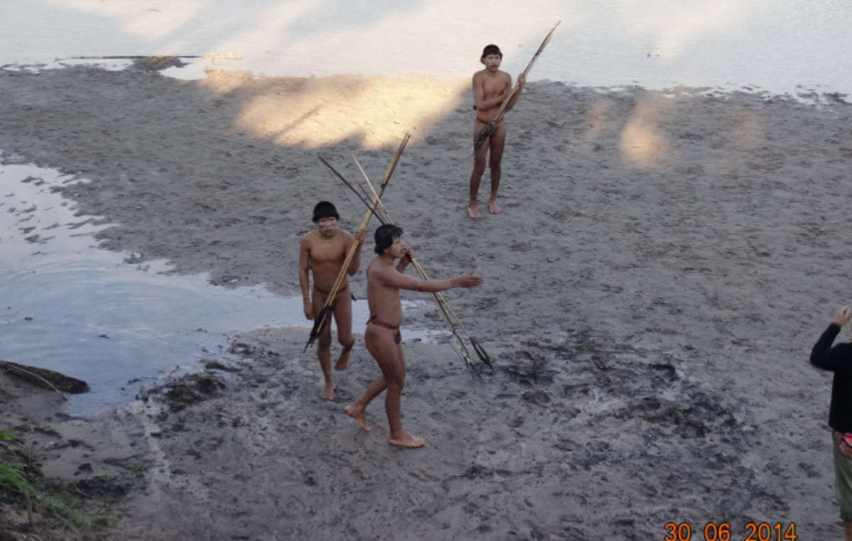 Uncontacted people made contact with a settled Ashaninka community near the Brazil-Peru border in June 2014. The uncontacted people appeared young and healthy, but reported shocking incidents of a massacre of their older relatives. After first contact, they contracted a respiratory infection and were treated by a medical team.