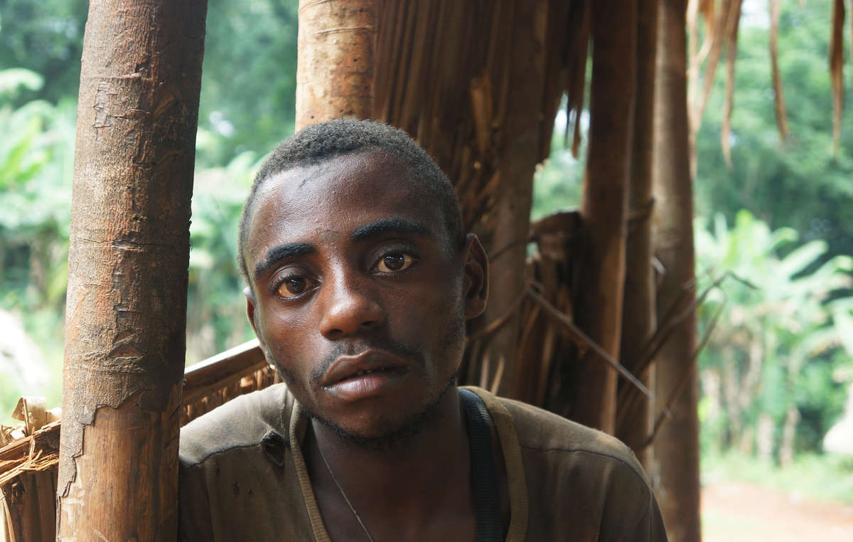 Ein Angehöriger der Baka, Kamerun.