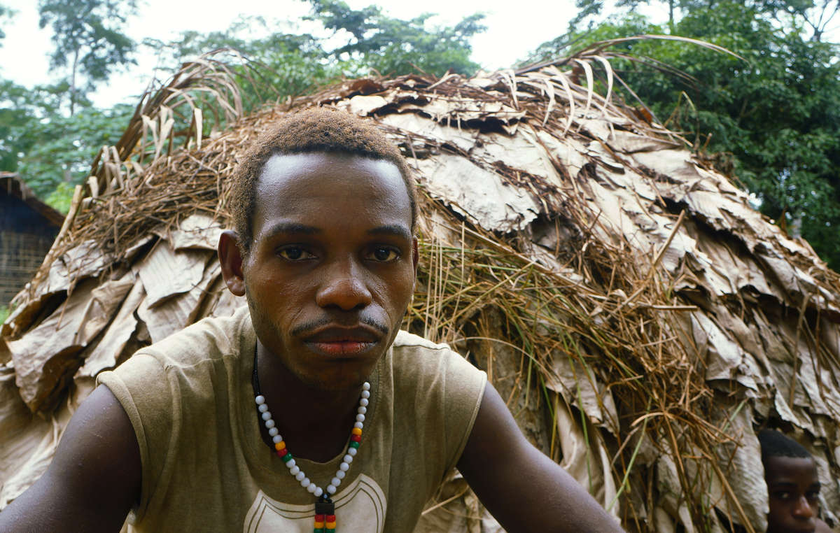 Des Pygmées baka ont été harcelés, frappés et torturés par des brigades anti-braconnage soutenues et financées par le WWF.