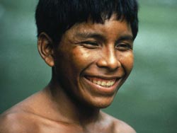 Bari man, Sierra de Perijá, Venezuela © Tacho Horta/Survival